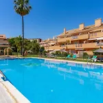 Jardines Santa Maria Golf Elviria アパート *