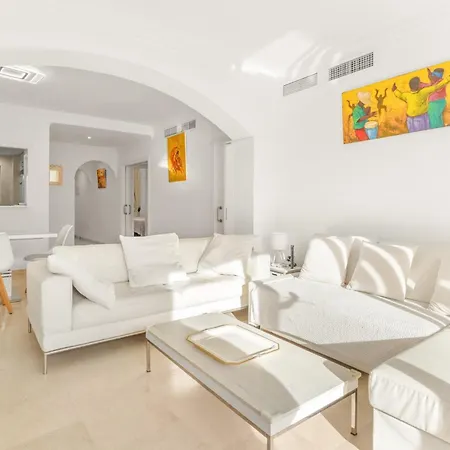 Jardines Santa Maria Golf Elviria Apartamento
